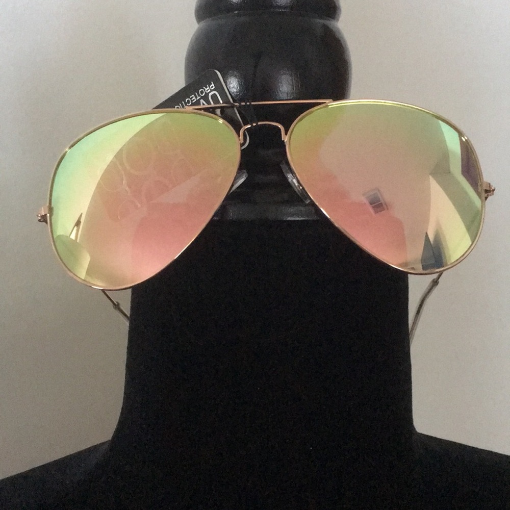 Pink/Green Tinted UV Aviators - Picture 2 of 5